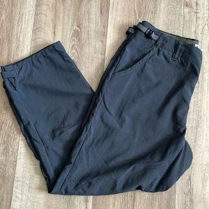 Columbia GRT Omni Dry Charcoal Gray Outdoor Capri Pants - size 6
